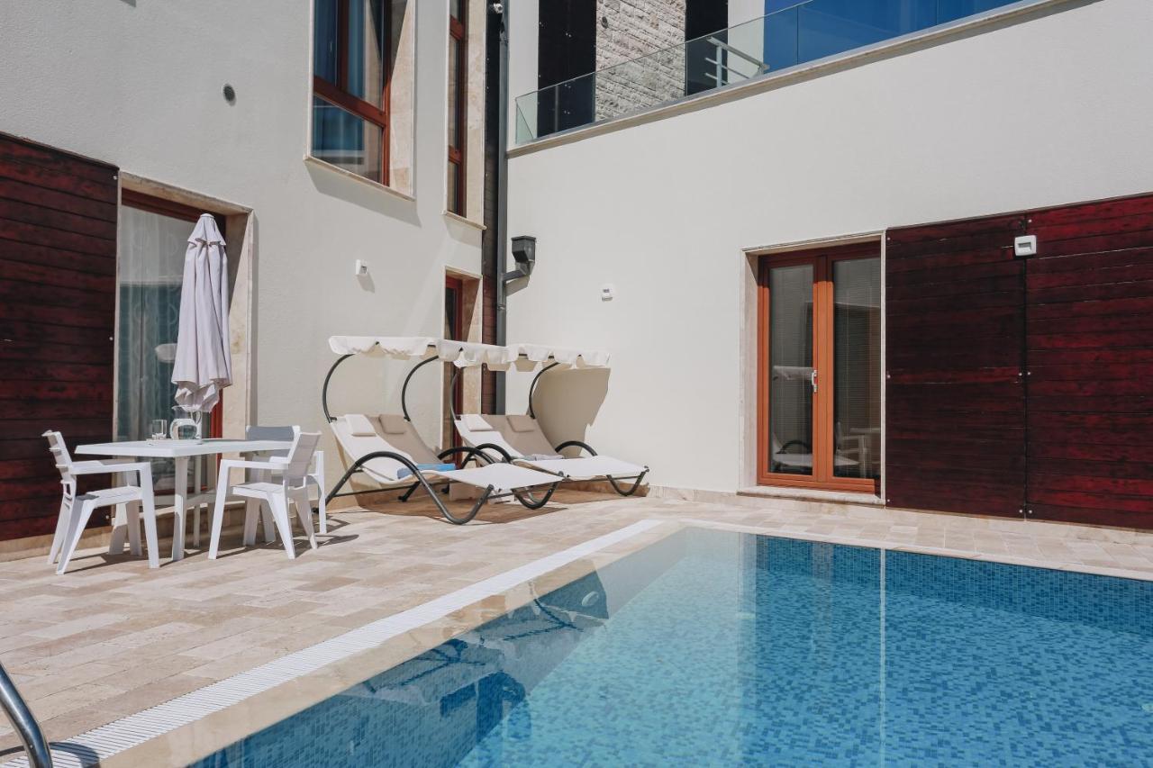 Villa Semiramis Tivat Exterior foto