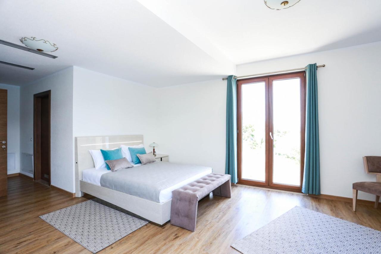 Villa Semiramis Tivat Exterior foto
