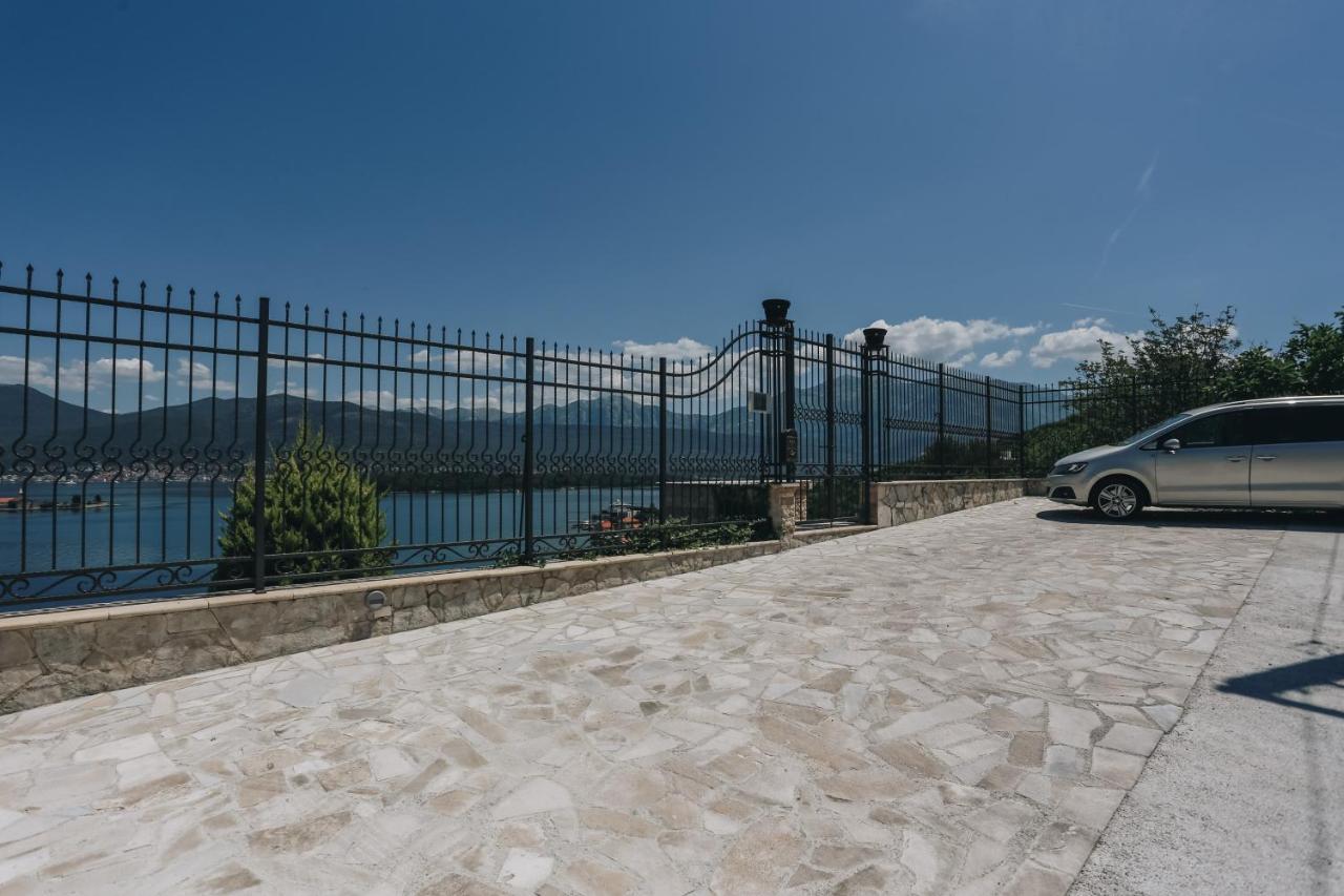 Villa Semiramis Tivat Exterior foto
